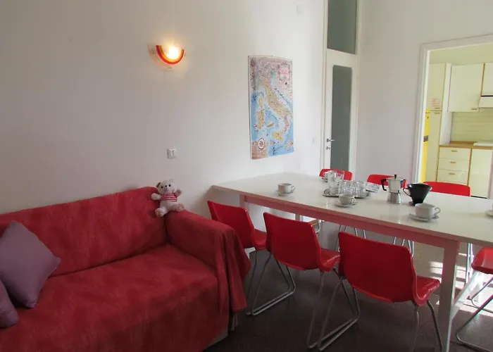 Apartman Colorful Attic With Terrace-beahost *