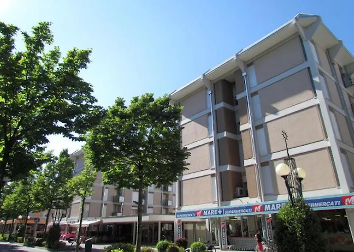 Apartman Colorful Attic With Terrace-beahost *